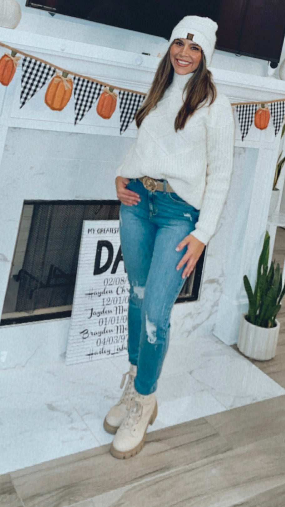 RIA Distressed High Rise Skinny Jeans